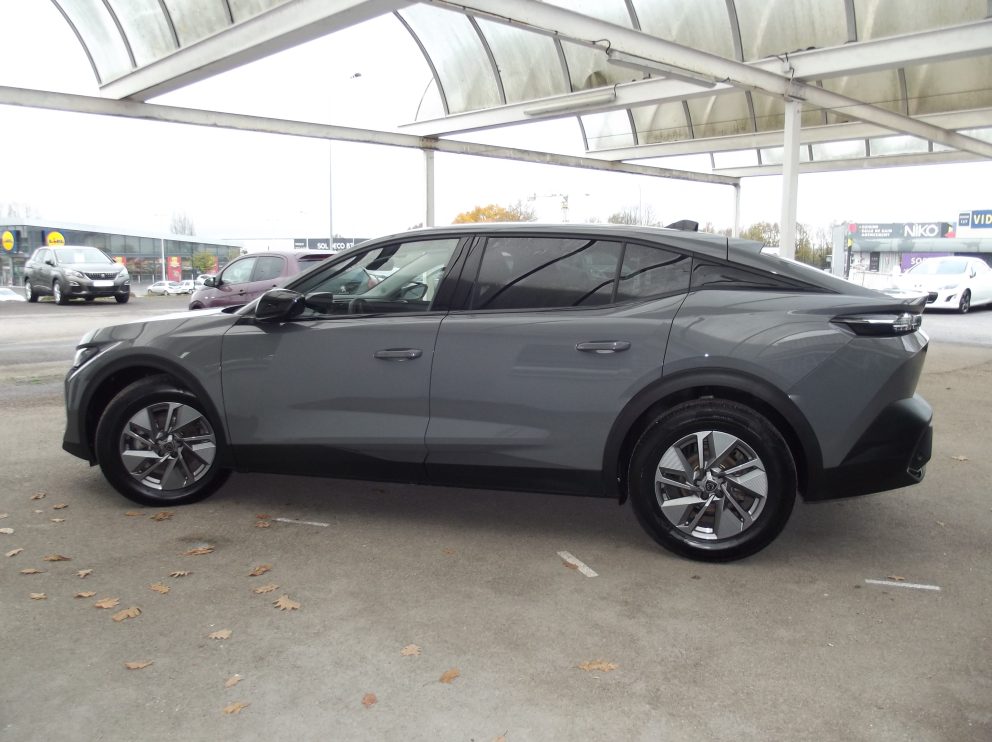 Peugeot 408 HYB E-DCS6 136 CV ALLURE BVA - photo 2