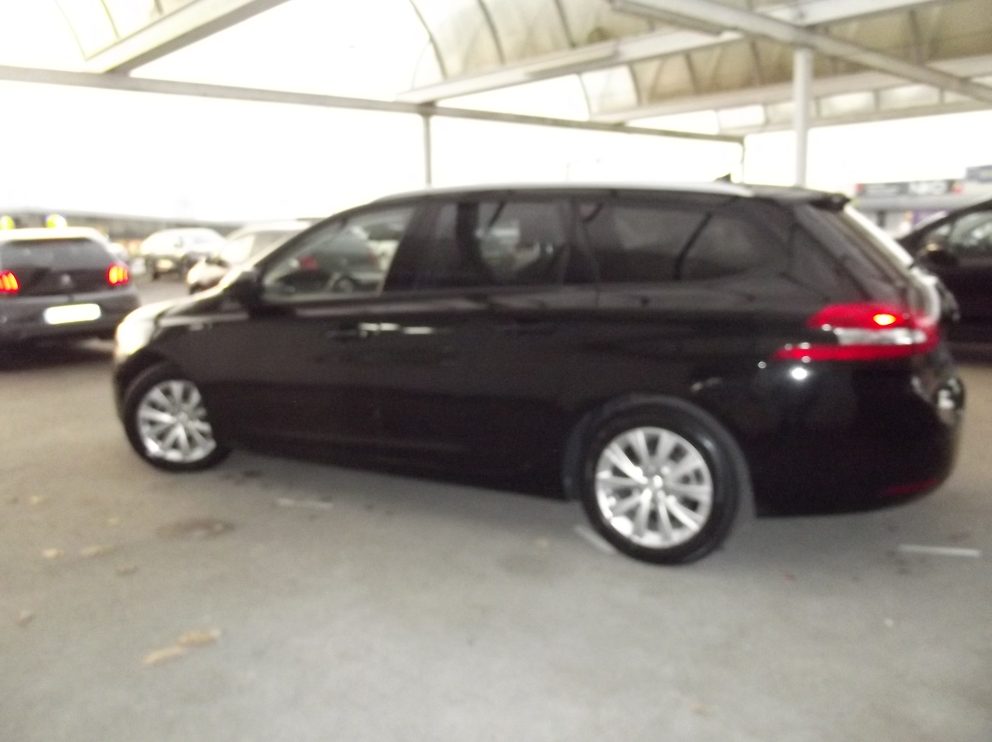 Peugeot 308 SW BLUEHDI 130 CV STYLE BVM - photo 2