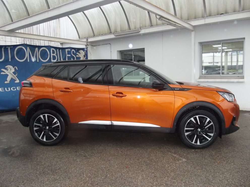 Peugeot 2008 BLUEHDI 130 CV GT PACK EAT8 - photo 4