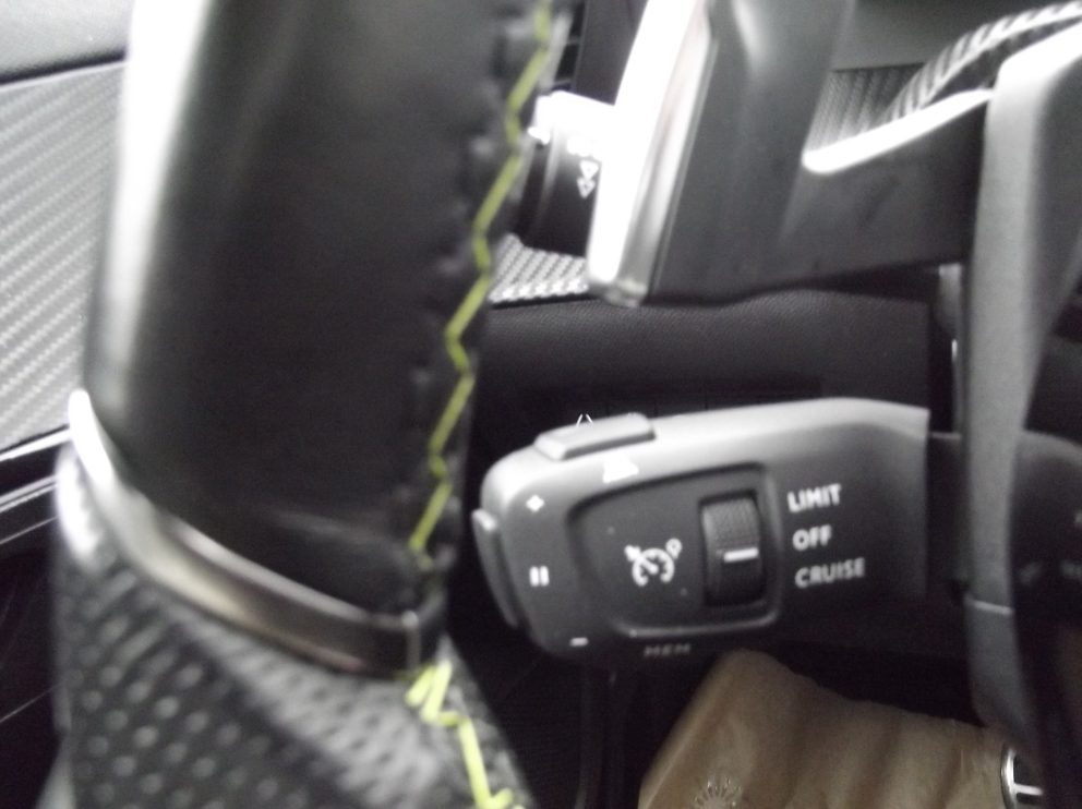 Peugeot 2008 BLUEHDI 130 CV GT PACK EAT8 - photo 6