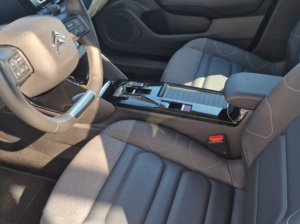 Citroën C4 B-HDI 130 CV EAT8 MAX - photo 6