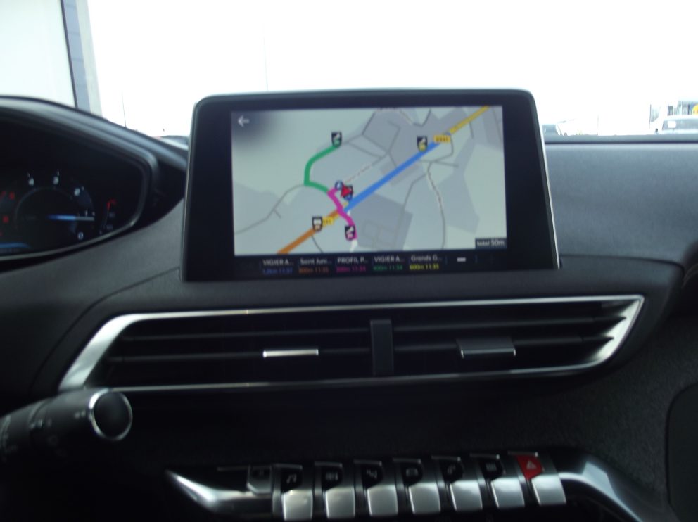 Peugeot 3008 BLUEHDI 120 CV 1.6 GT LINE BVA - photo 5