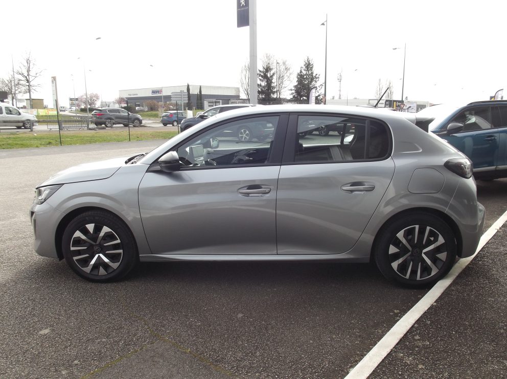 Peugeot 208 HYBRID 110 E DCS6 STYLE BVA - photo 2