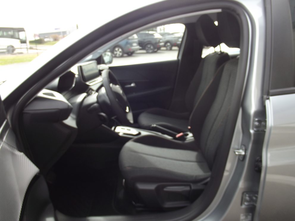 Peugeot 208 HYBRID 110 E DCS6 STYLE BVA - photo 3