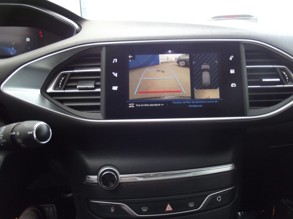 Peugeot 308 SW BLUEHDI 130 CV 1.5 ALLURE BUSINESS BVA - photo 9