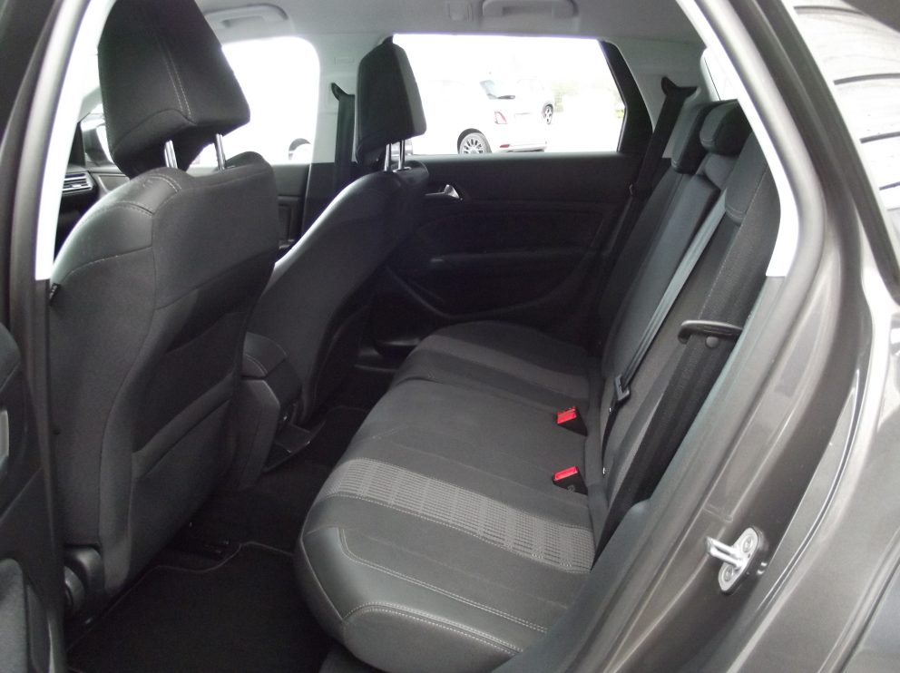 Peugeot 308 SW BLUEHDI 130 CV 1.5 ALLURE BUSINESS BVA - photo 10