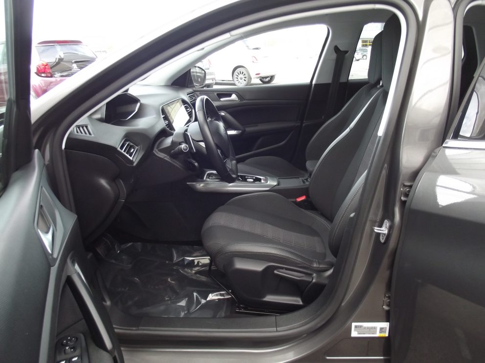 Peugeot 308 SW BLUEHDI 130 CV 1.5 ALLURE BUSINESS BVA - photo 11