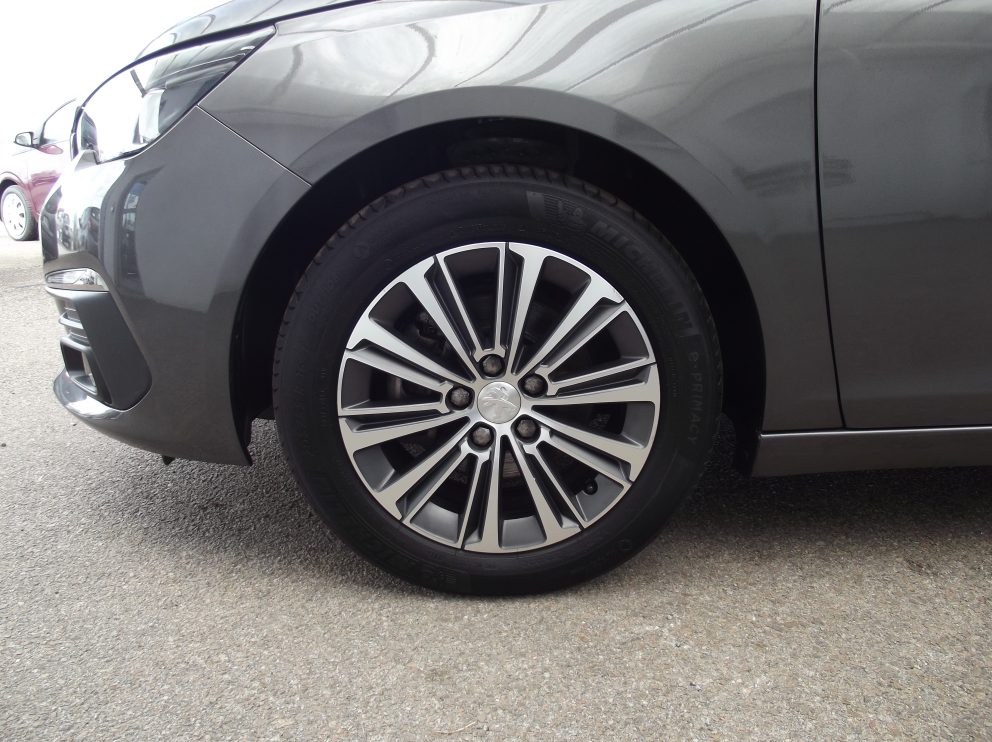 Peugeot 308 SW BLUEHDI 130 CV 1.5 ALLURE BUSINESS BVA - photo 14