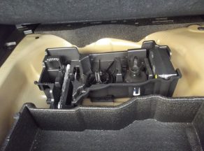 Peugeot 2008 HYBRID 145 E DCS6 ALLURE BVA - photo 14