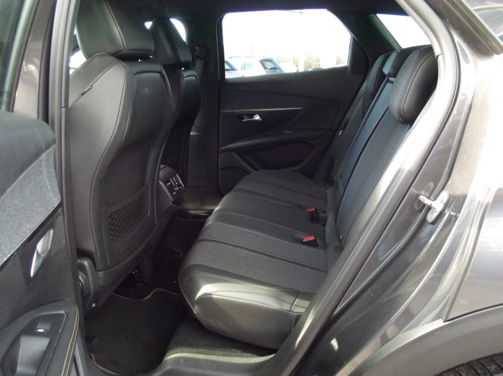 Peugeot 3008 BLUEHDI 130 CV GT LINE EAT8 - photo 10