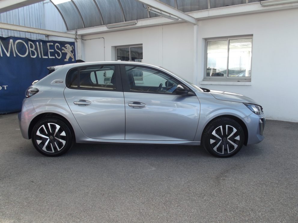 Peugeot 208 TURBO 100 CV STYLE BVM6 - photo 3