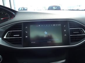 Peugeot 308 SW BLUEHDI 130 CV GT LINE EAT8 - photo 8