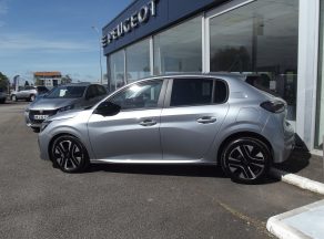 Peugeot 208 HYBRID 110 E DCS6 EDITION BVA - photo 2