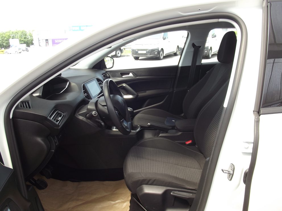 Peugeot 308 B-HDI 130 CV ACTIVE BUSINESS - photo 4