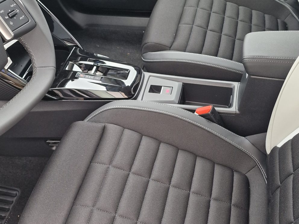 Citroën C3 AIRCROSS HYBRIDE 145 CV E-DCS6 MAX - photo 6