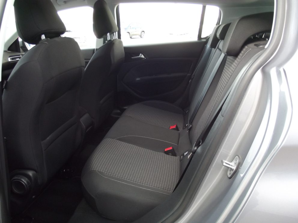 Peugeot 308 BLUEHDI 130 CV ACTIVE BUSINESS BVA - photo 11