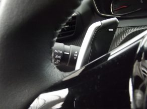Peugeot 2008 BLUEHDI 130 CV ALLURE EAT8 - photo 5