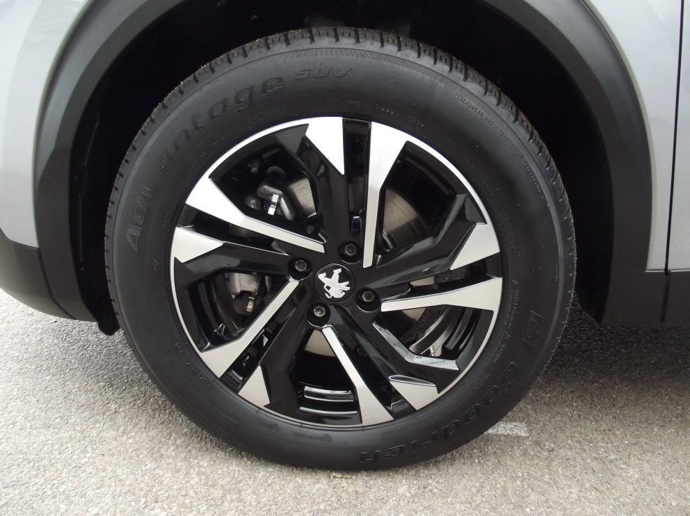 Peugeot 2008 BLUEHDI 130 CV ALLURE EAT8 - photo 12