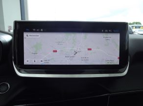 Peugeot 2008 HYBRID 136 E DCS6 ALLURE BVA - photo 7