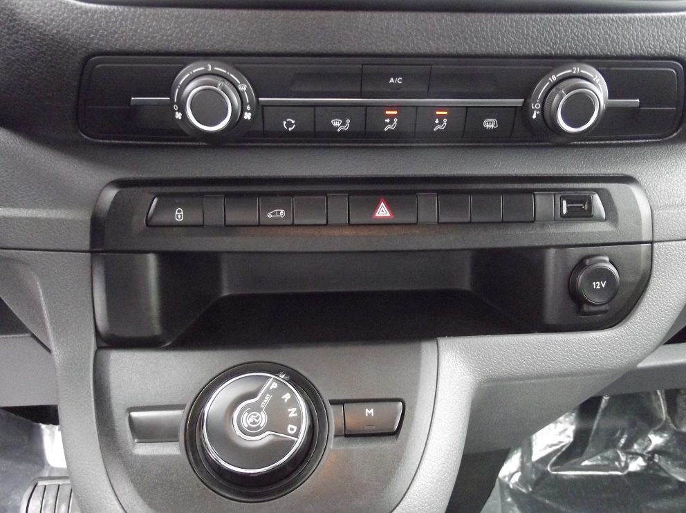 Peugeot EXPERT STANDARD PREMIUM 2.0 L 180 CV BVA - photo 9
