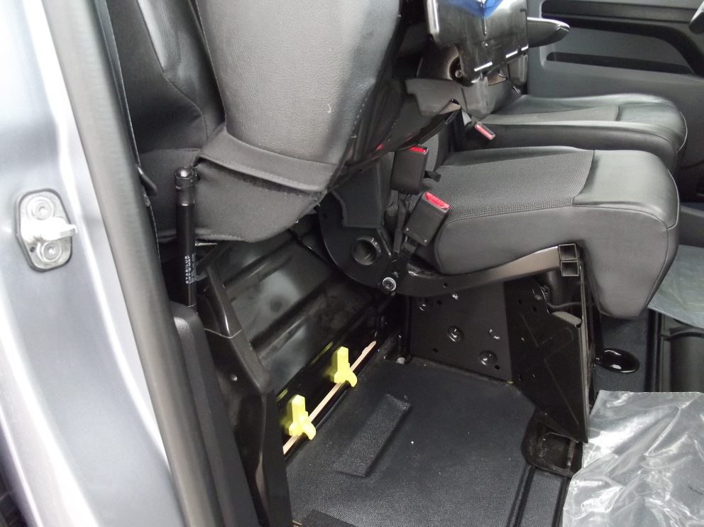 Peugeot EXPERT STANDARD PREMIUM 2.0 L 180 CV BVA - photo 12