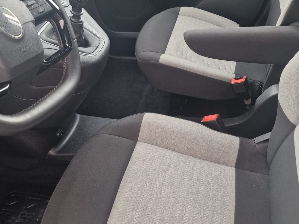 Citroën BERLINGO B-HDI 100 CV PLUS - photo 6
