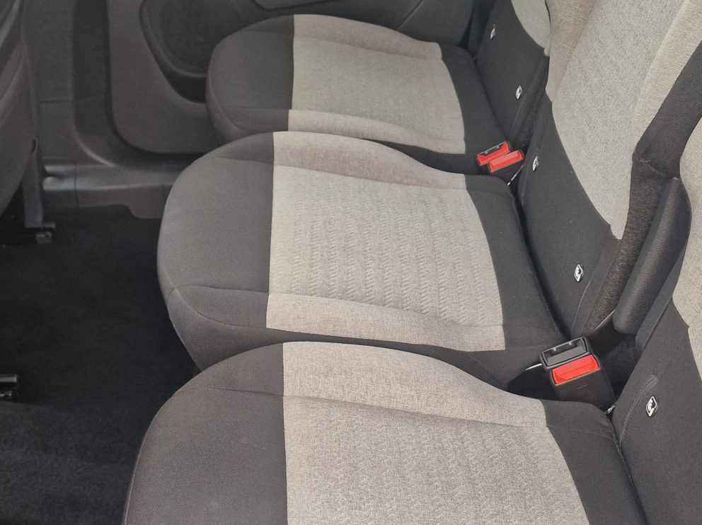 Citroën BERLINGO B-HDI 100 CV PLUS - photo 9