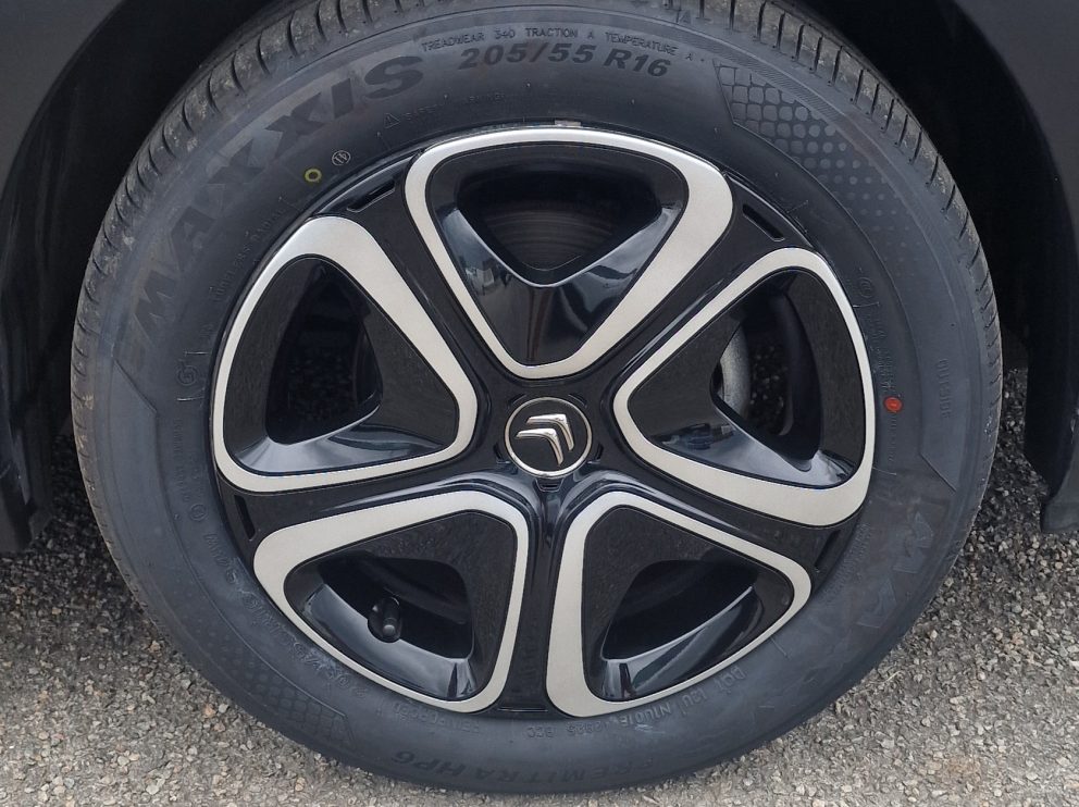 Citroën C3 1.2 ESSENCE 83 CH - photo 11