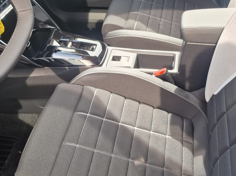 Citroën c3 hybride 110 cv max - photo 6