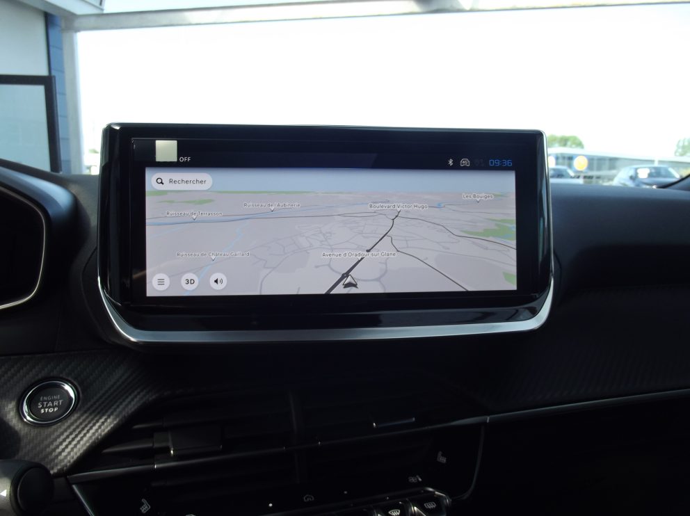 Peugeot 2008 HYBRID 145 E DCS6 ALLURE BVA - photo 6
