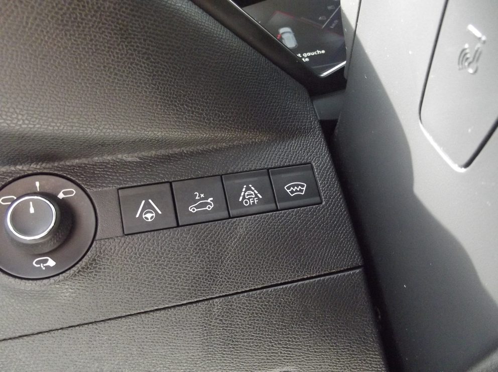 DS DS7 CROSSBACK BHDI 180 CV BUSINESS BVA - photo 7