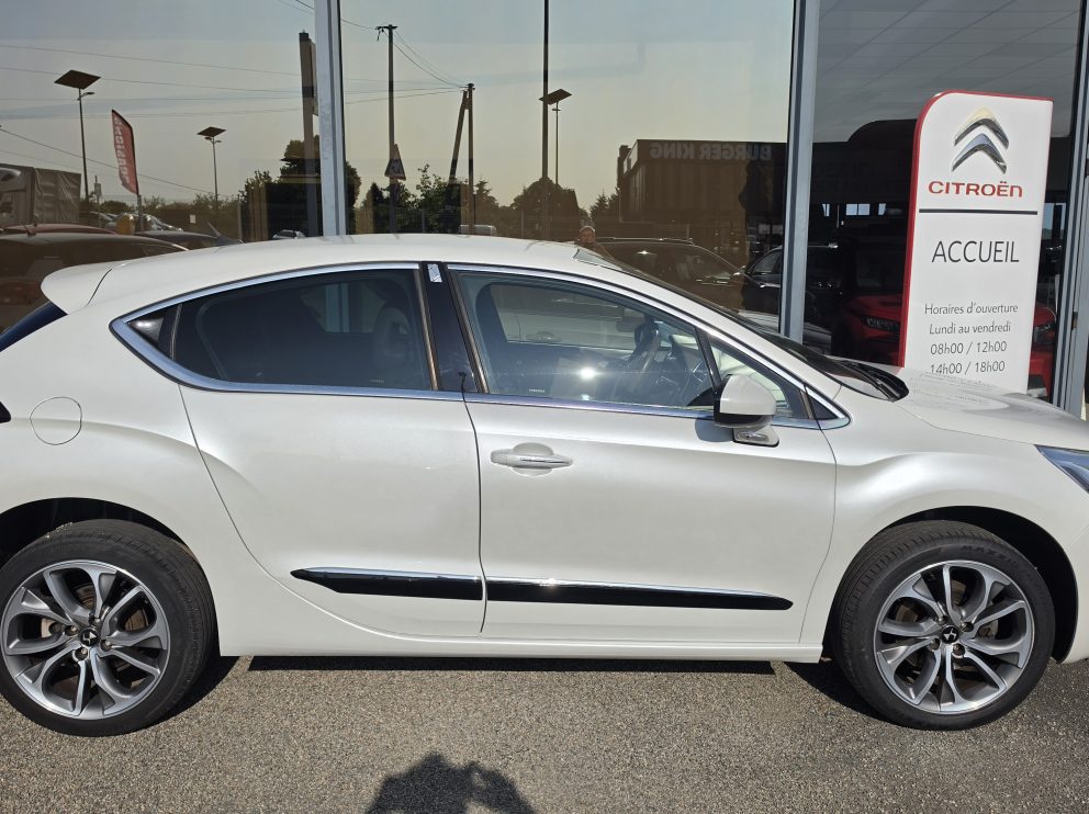 Citroën DS4 B-HDI 150 CV SPORT-CHIC - photo 3