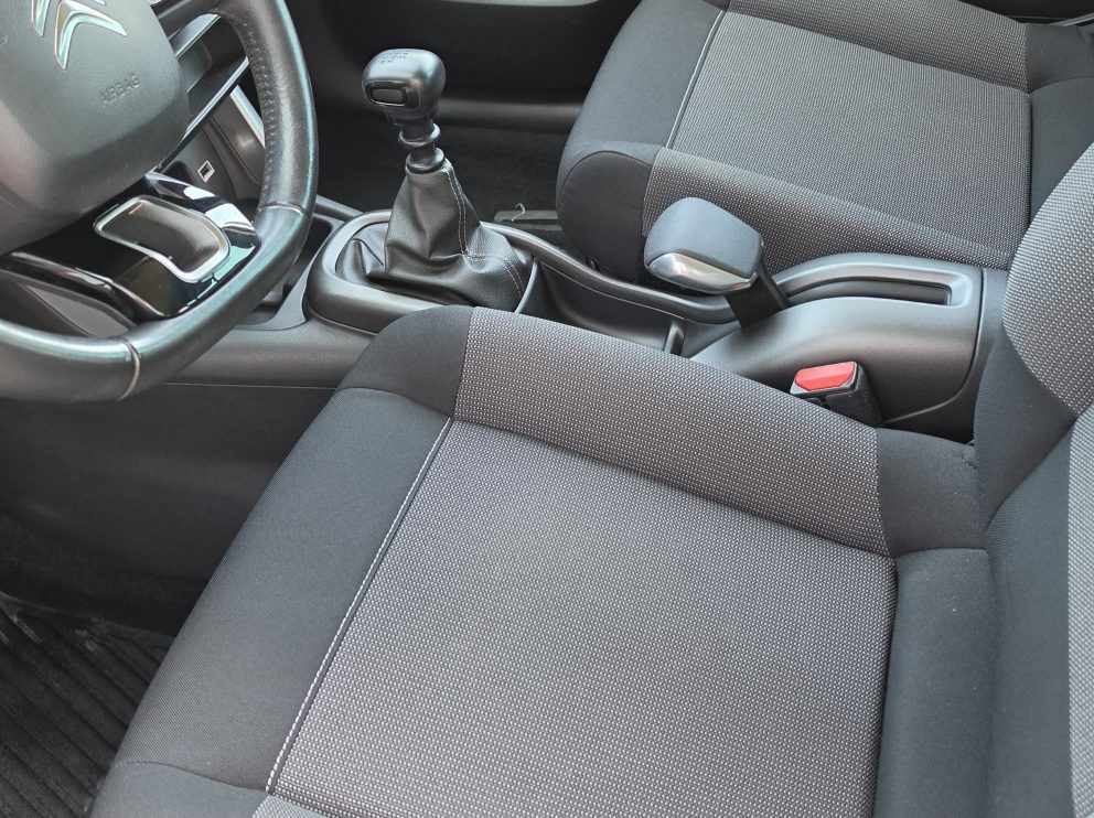 Citroën C3 AIRCROSS B-HDI 100 CV SHINE - photo 6