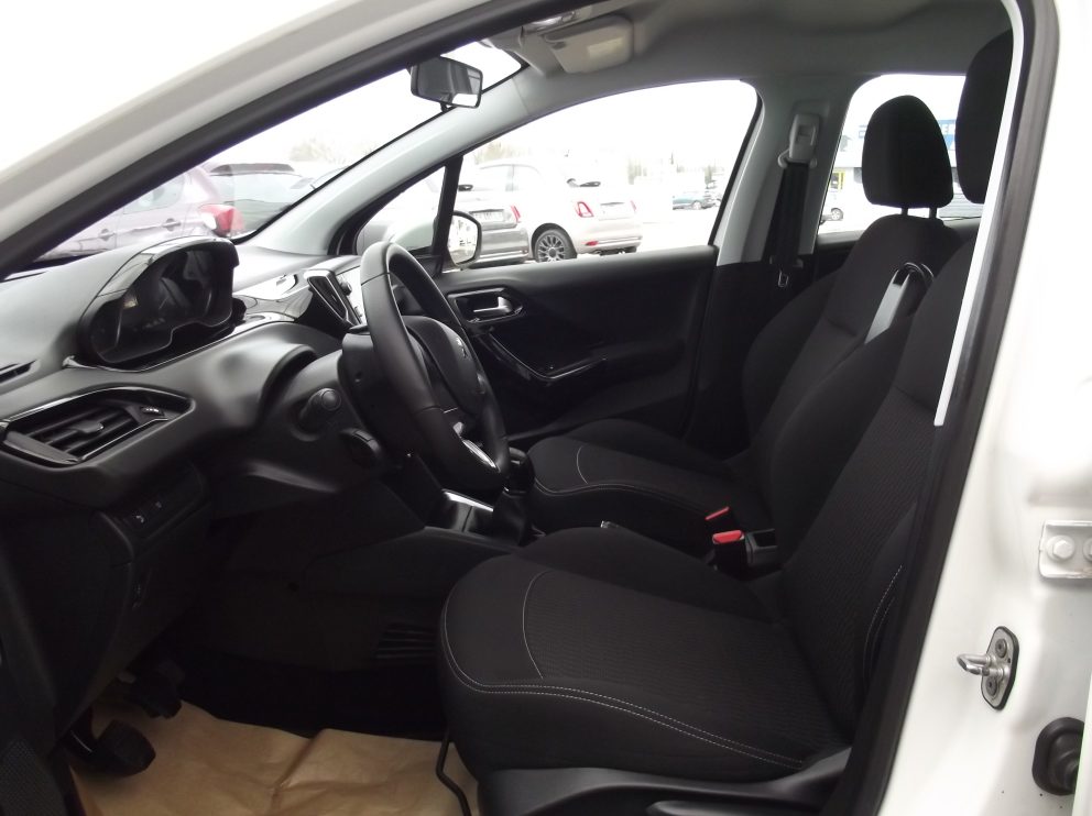Peugeot 208 BLUEHDI 100 CV ACTIVE BUSINESS BVM - photo 4