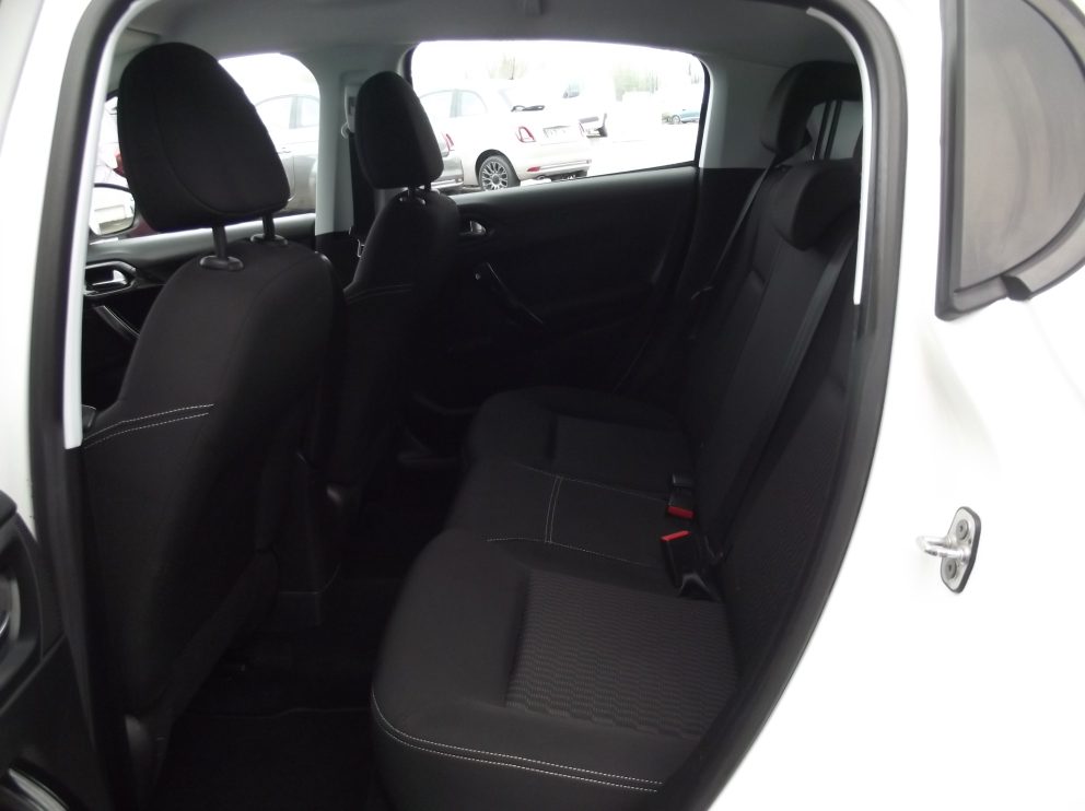 Peugeot 208 BLUEHDI 100 CV ACTIVE BUSINESS BVM - photo 11