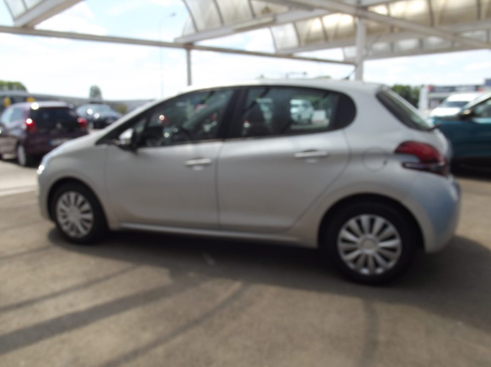 Peugeot 208 BHDI 100 CV ACTIVE BVM - photo 2