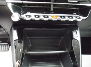 Peugeot 208 HYBRID 100 E DCS6 ALLURE BVA - photo 7