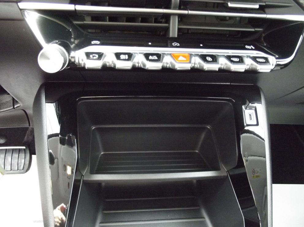 Peugeot 208 HYBRID 100 E DCS6 ALLURE BVA - photo 7