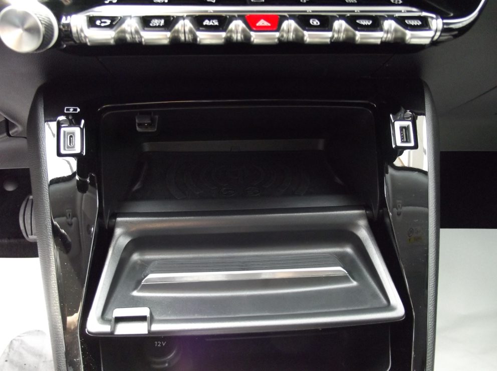 Peugeot 2008 BLUEHDI 110 CV ALLURE BVM - photo 10