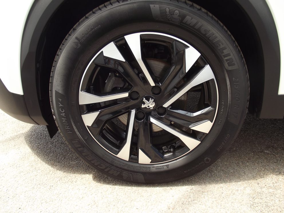Peugeot 2008 BLUEHDI 110 CV ALLURE BVM - photo 17