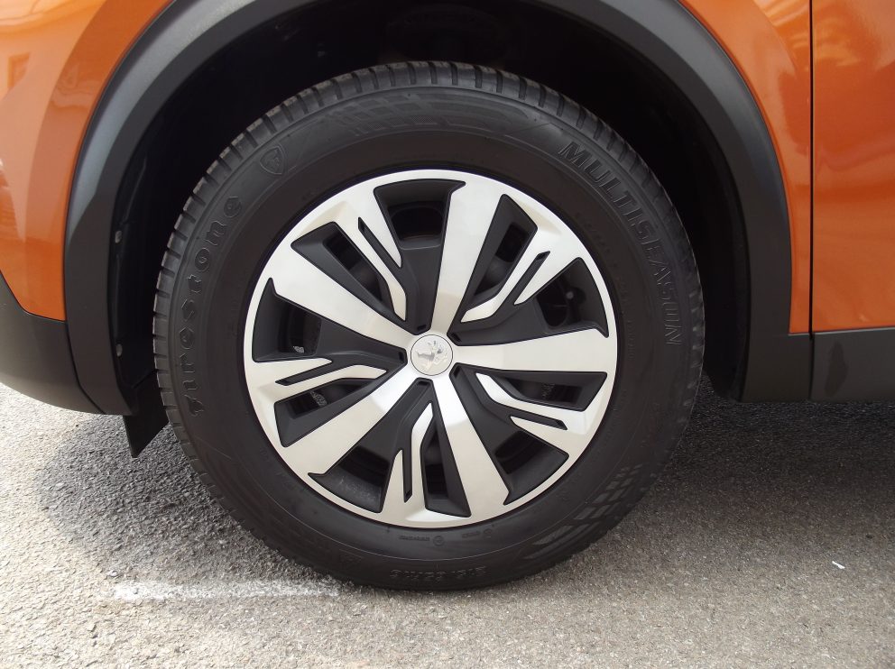 Peugeot 2008 BLUEHDI 100 CV ALLURE BVM - photo 11