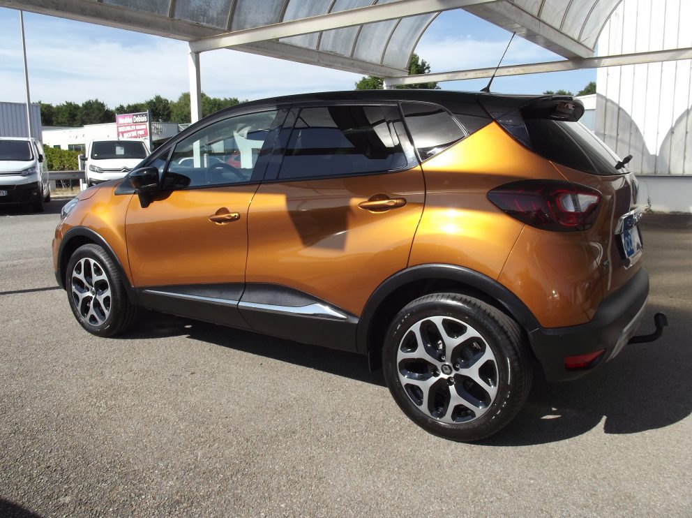 Renault CAPTUR 1.2 TCE 120 CV ENERGY INTENS BVM6 - photo 2
