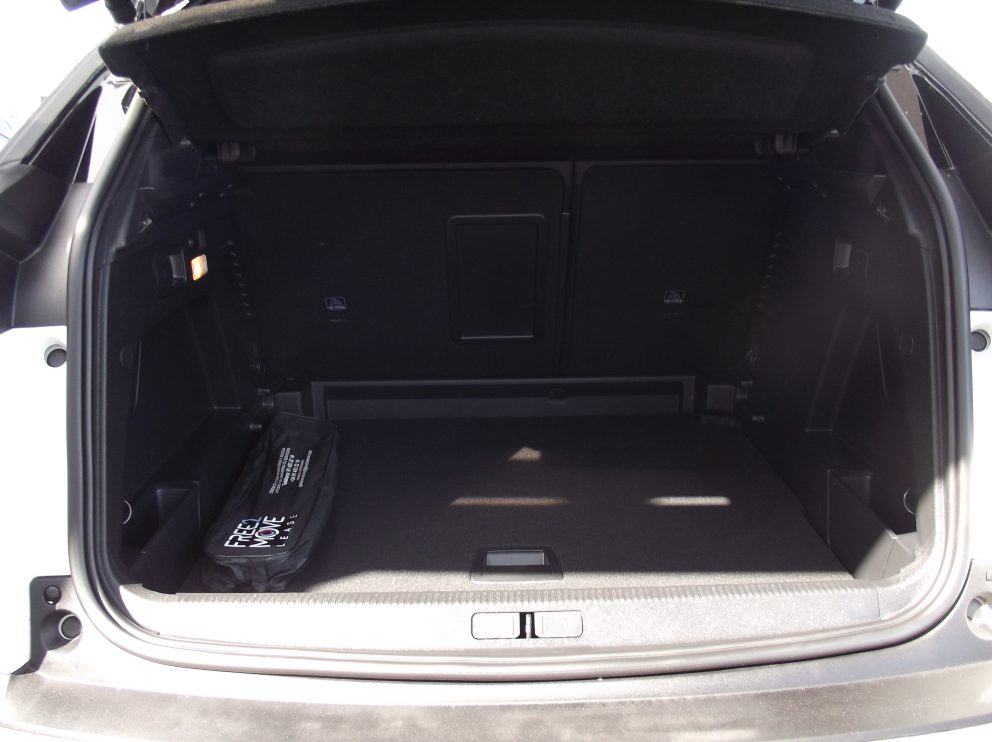 Peugeot 3008 BLUEHDI 130 CV GT EAT8 - photo 16