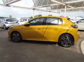 Peugeot 208 BHDI 100 CV ALLURE BVM - photo 2