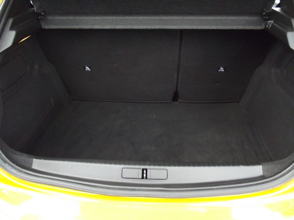 Peugeot 208 BHDI 100 CV ALLURE BVM - photo 13
