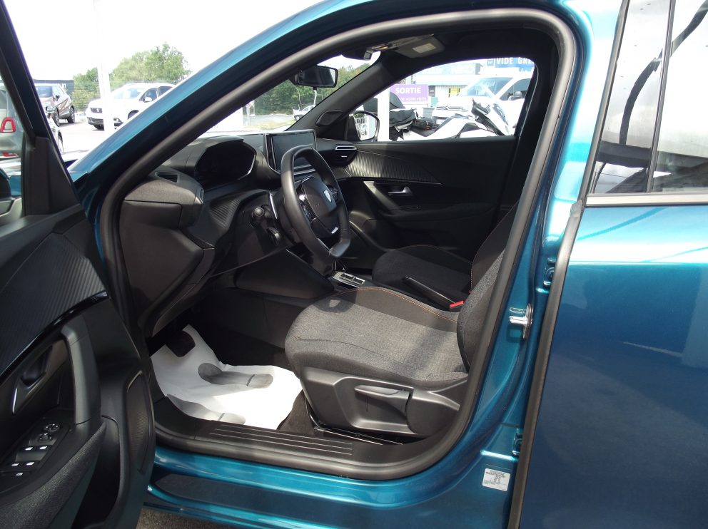 Peugeot 2008 HYBRID 145 E DCS6 STYLE BVA - photo 4
