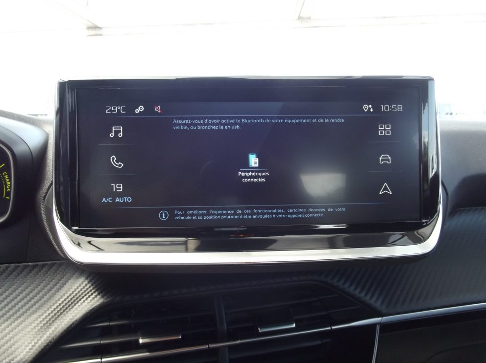 Peugeot 2008 HYBRID 145 E DCS6 STYLE BVA - photo 5