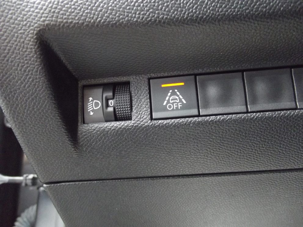 Peugeot 208 BHDI 100 CV ACTIVE PACK BVM - photo 6