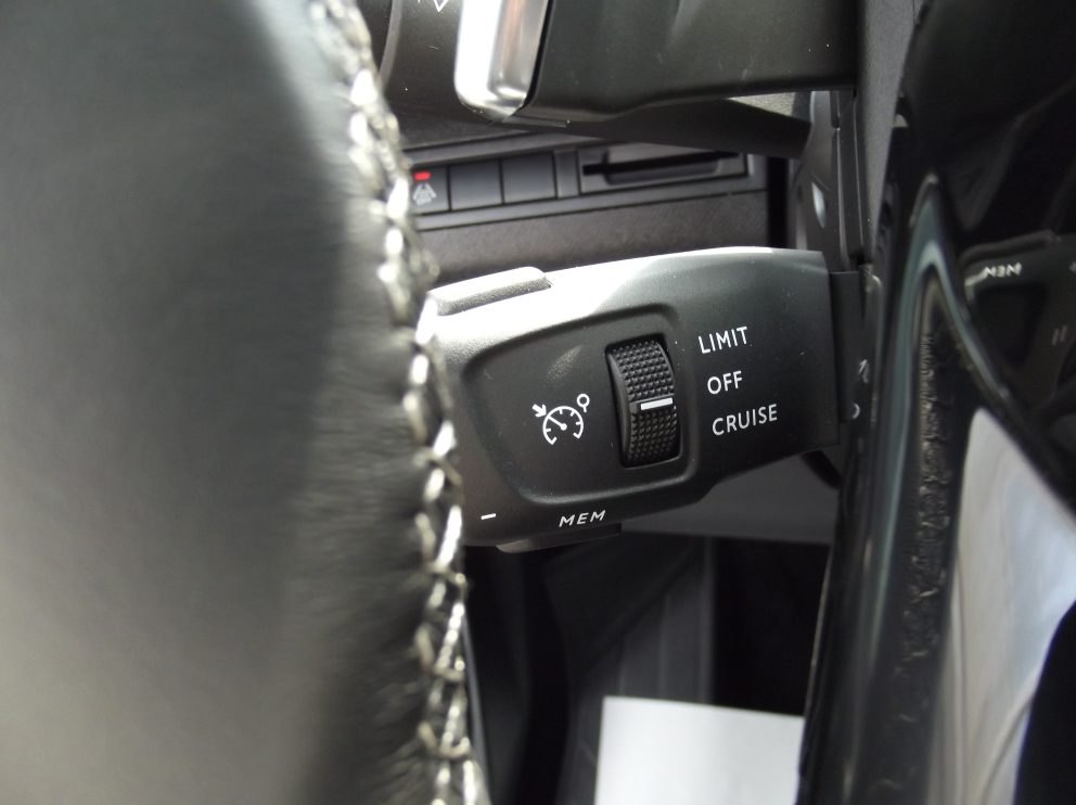 Peugeot 3008 BHDI 130 CV ALLURE PACK BVA - photo 6