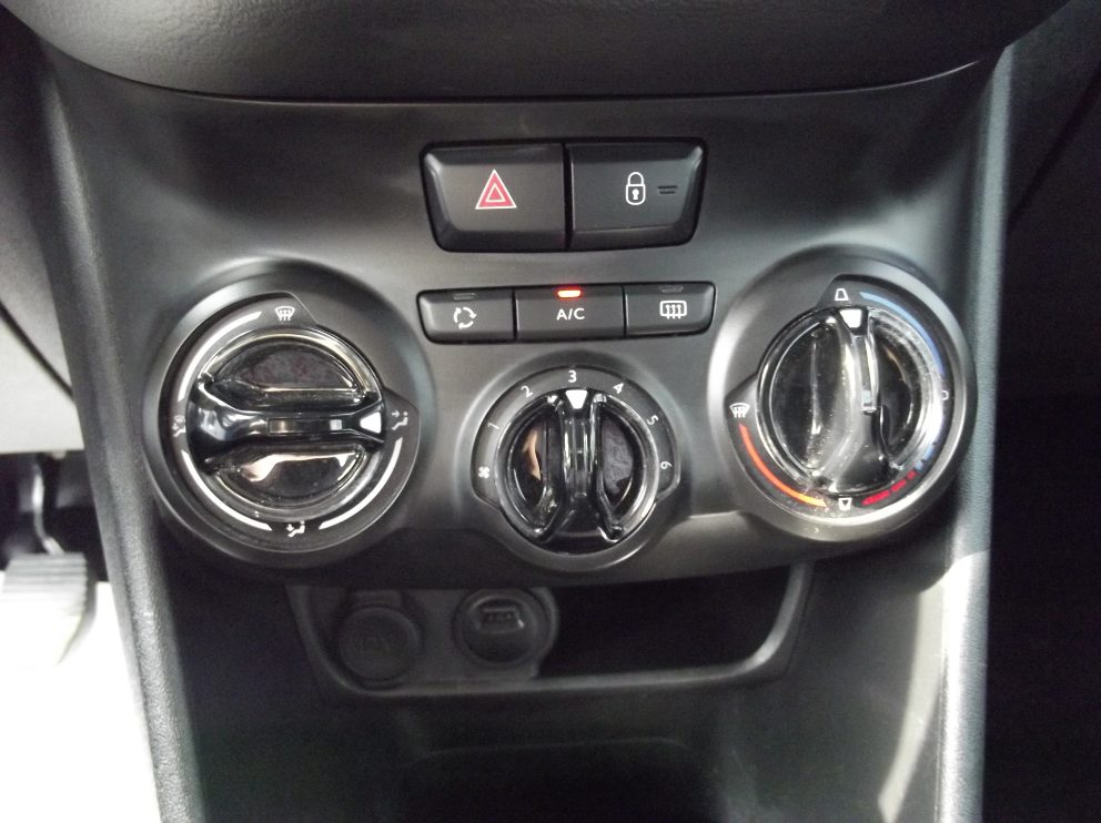 Peugeot 208 BHDI 100 CV ACTIVE BUSINESS BVM - photo 10